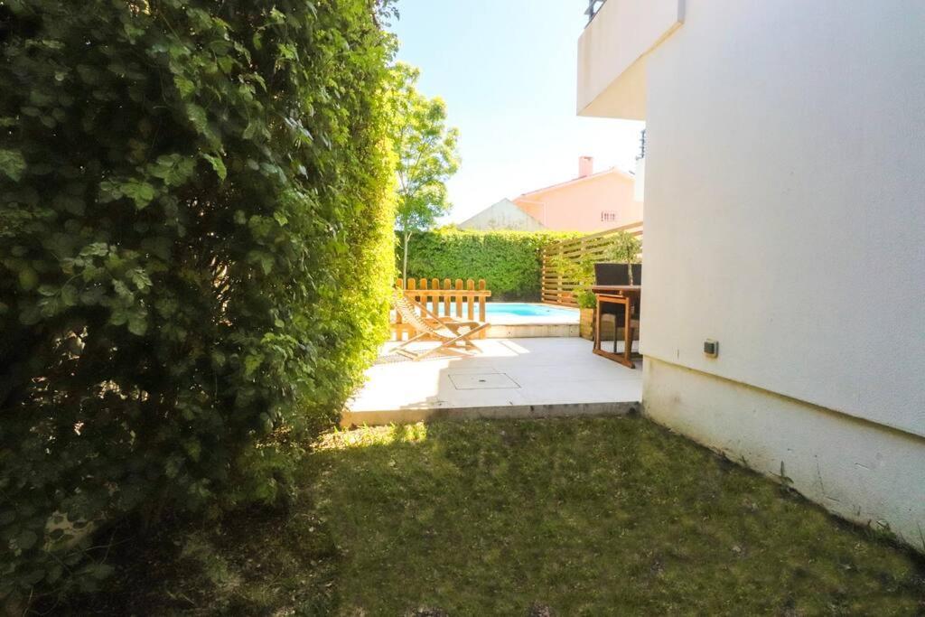 Апартаменты Cascais Getaway With A Shared Pool Экстерьер фото